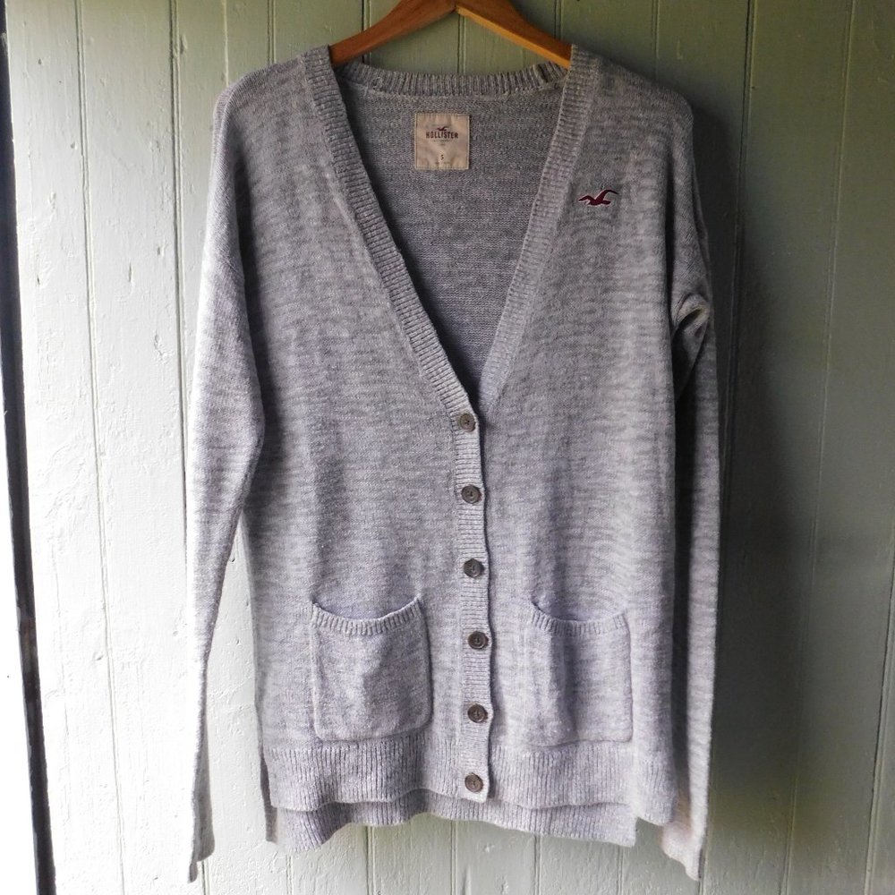 🦔🐾 Hollister Varsity Cardigan 🦔🐾